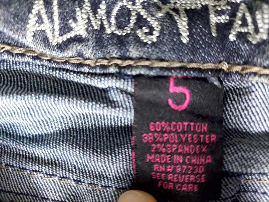 Blugi skinny Almost Famous marimea XS / 34 noi strasuri fete tineret