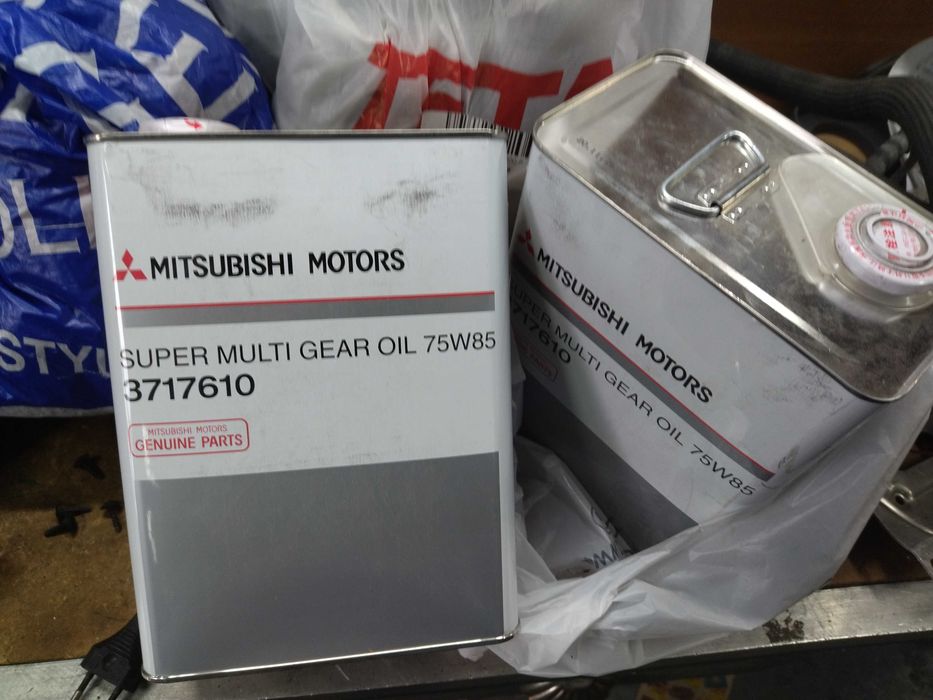 Оригинальное масло 4л Mitsubishi 75W-85, gl-4