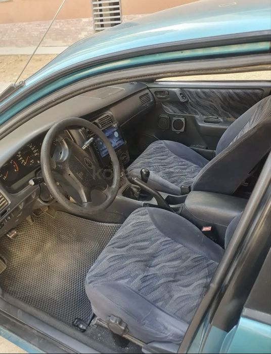 Toyota carina e 1.8
