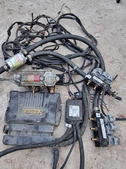 Газова уредба шест цилиндара