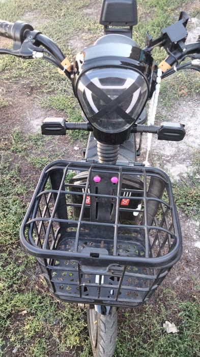 продам скутер ск8
