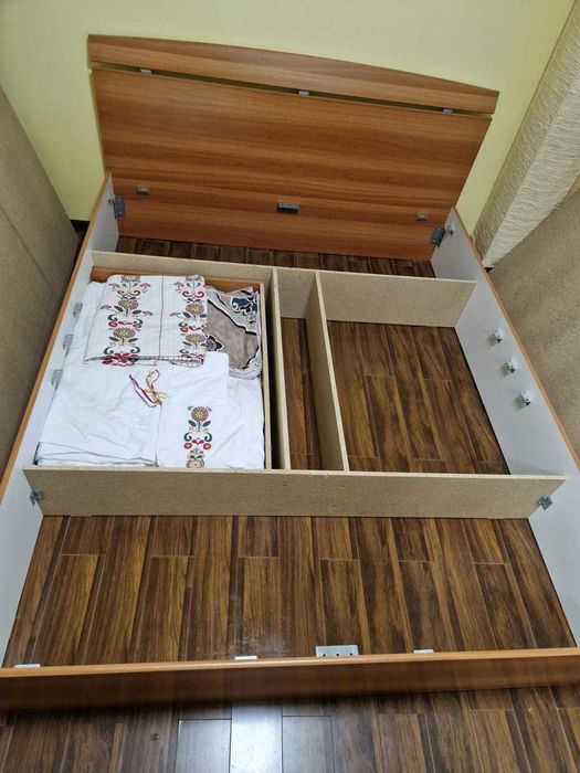 Pat dormitor 163/200 cm, fără saltea, ladă depozitare.