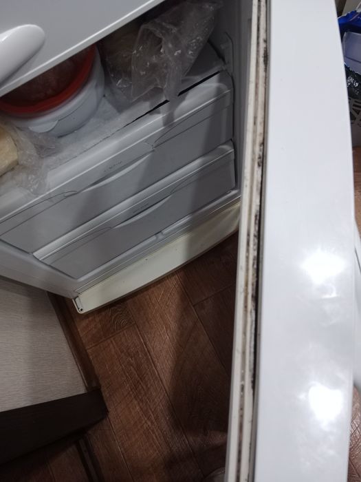 Продам холодильник рабочии