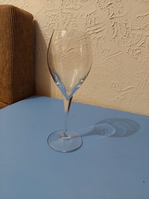 Vand 5 pahare de vin