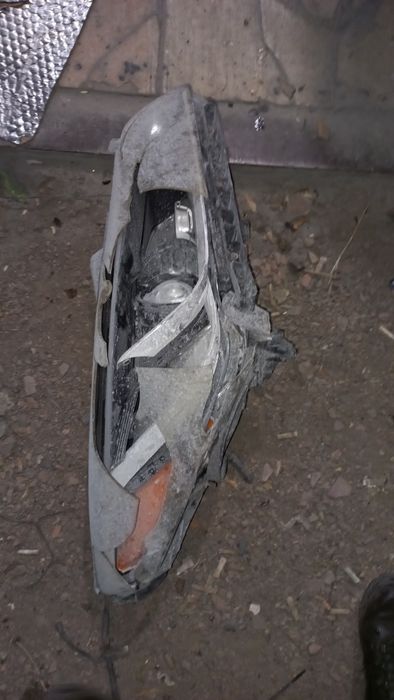 Продам фару разбор на сонату