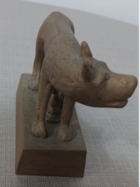 statueta Lupa Capitolina / Lupoaica cu Romulus și Remus