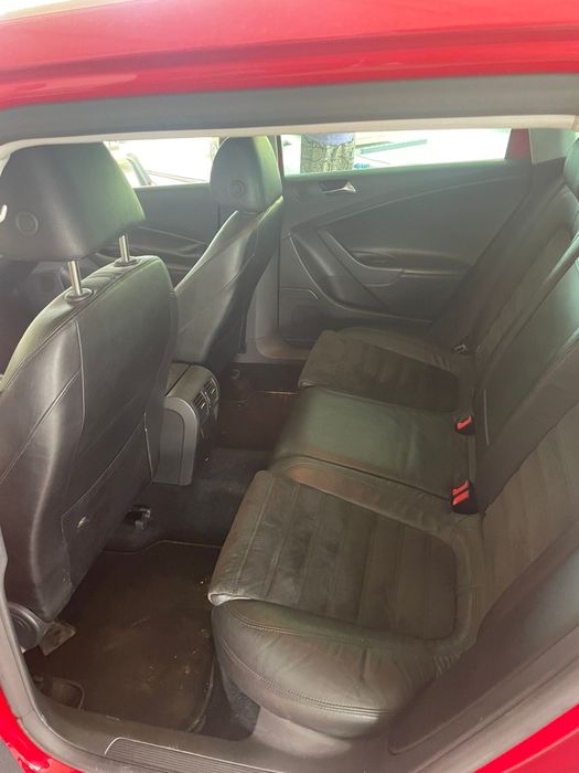 VW Passat cu comenzi pe volan pentru persoane cu handicap, locomotorii