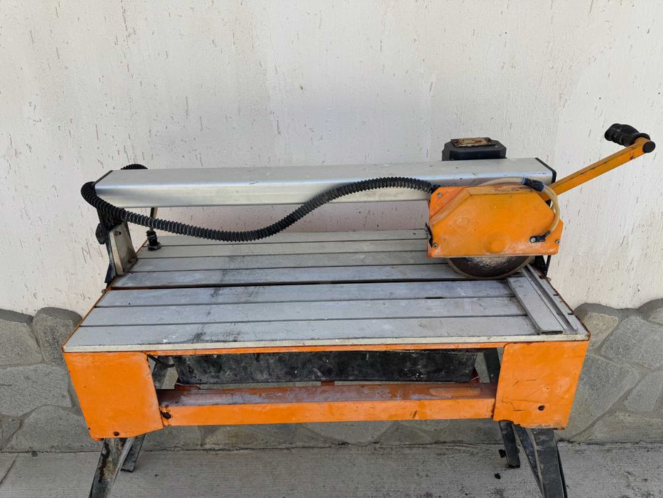 Машина за плочки - PRO 900 W / 68см