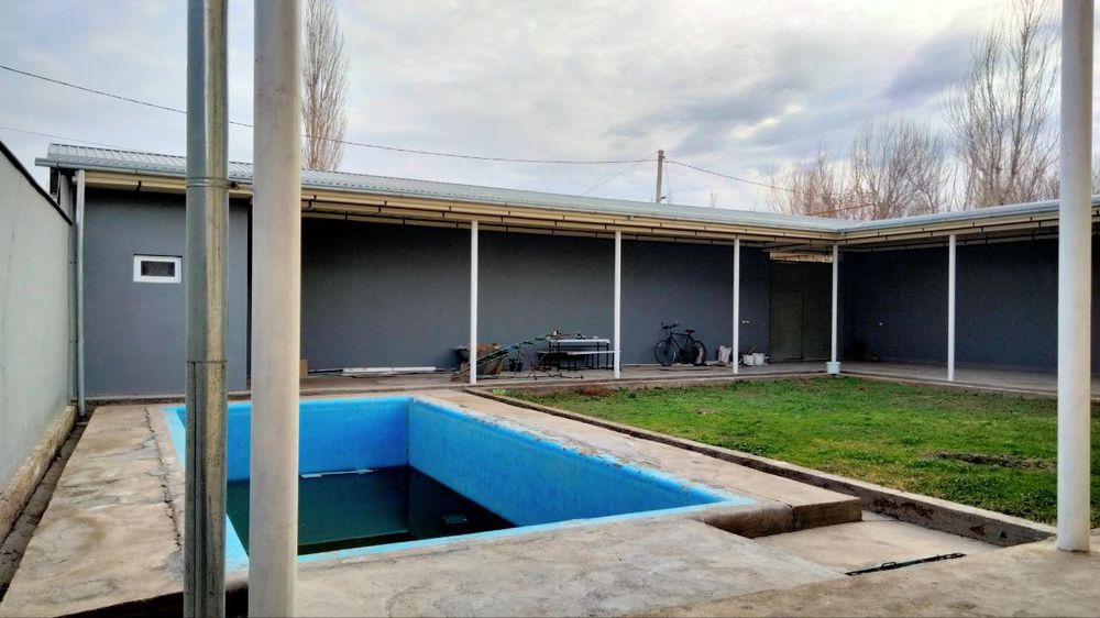 Дом дача в пригороде