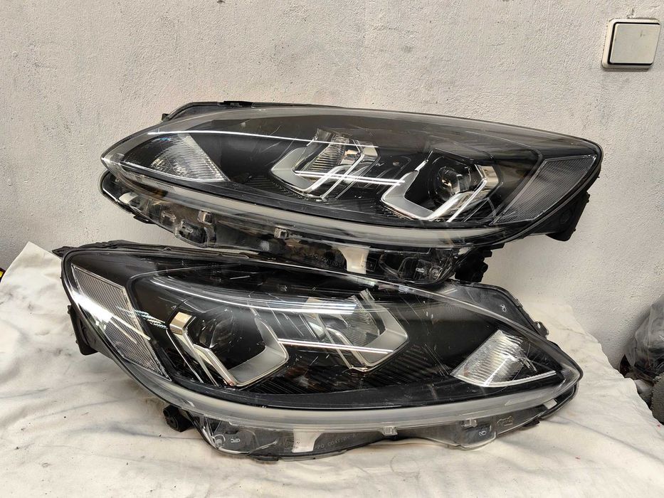 Оригинални фарове Форд Куга  Ford Kuga Led