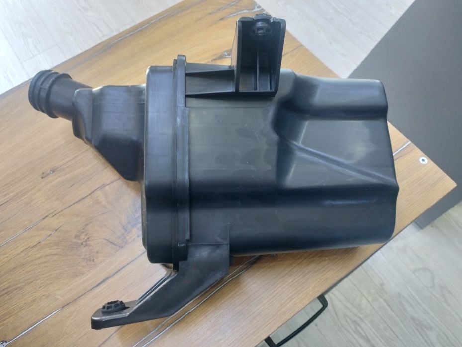 продам резонатор бачка шевролет монза