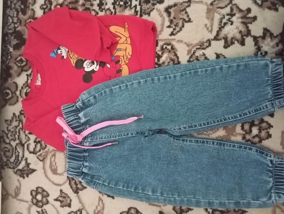 Bolalar kiyimlari sotiladi kiyilgan