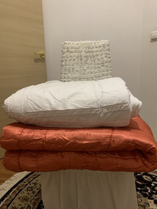 Одеяло, подушки, покрывало,