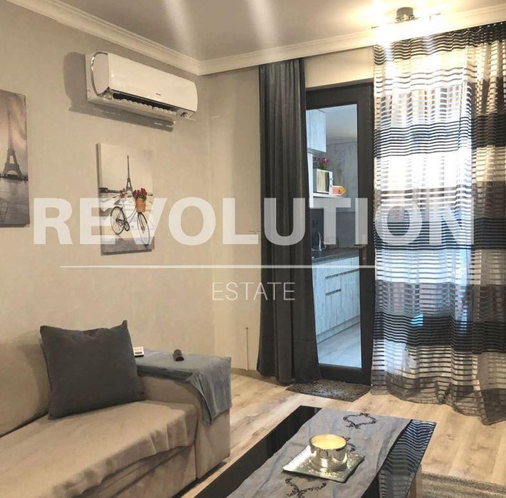 Двустаен апартамент в района на  м-т Траката!