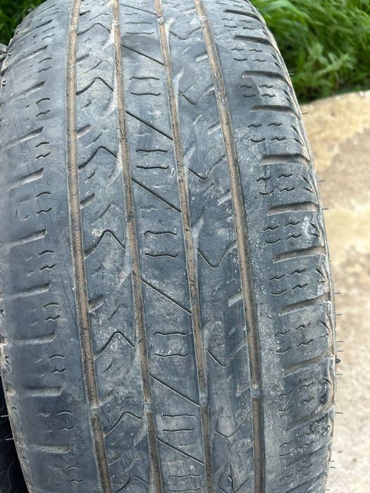 Продам шины 235/60/18