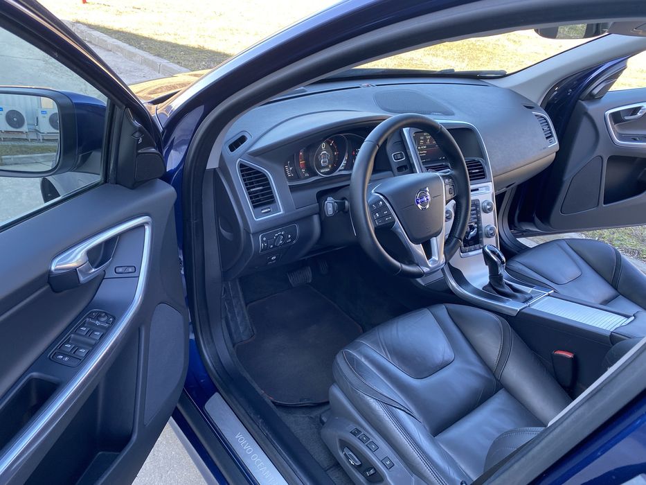 Volvo XC60 2.0 D4 OCEAN RACE automat extra full
