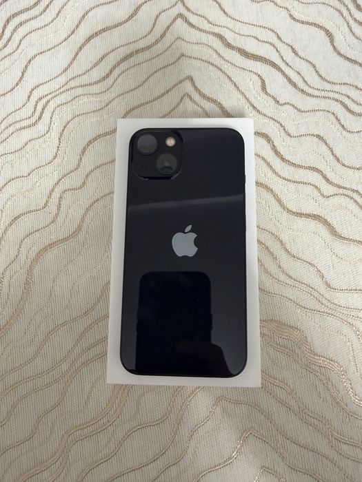 Продам iphone 13 в идеальном состояний.