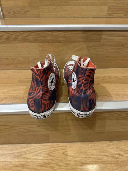 Converse червени обувки