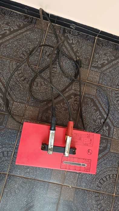 Robot de pornire si redresor