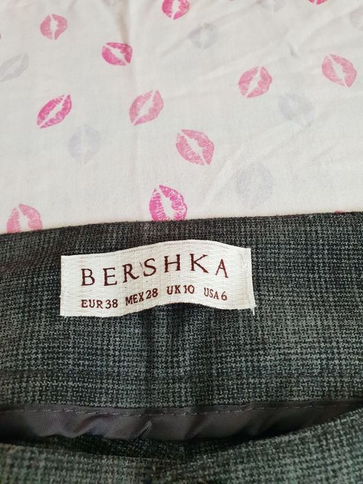 Pantaloni in carouri, Bershka