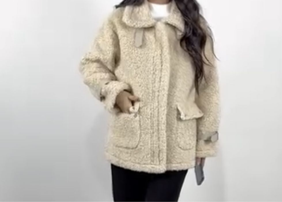 Продоется куртка