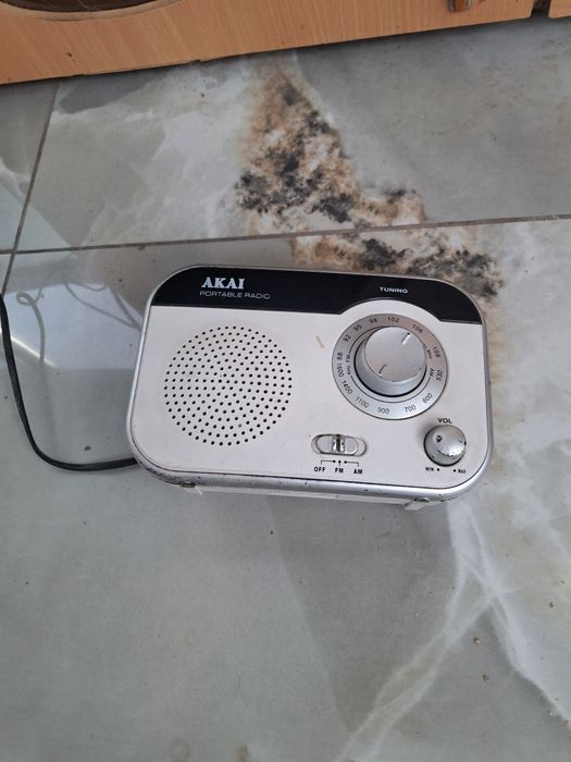 Vind radio Akai cu doua lungimi de unda