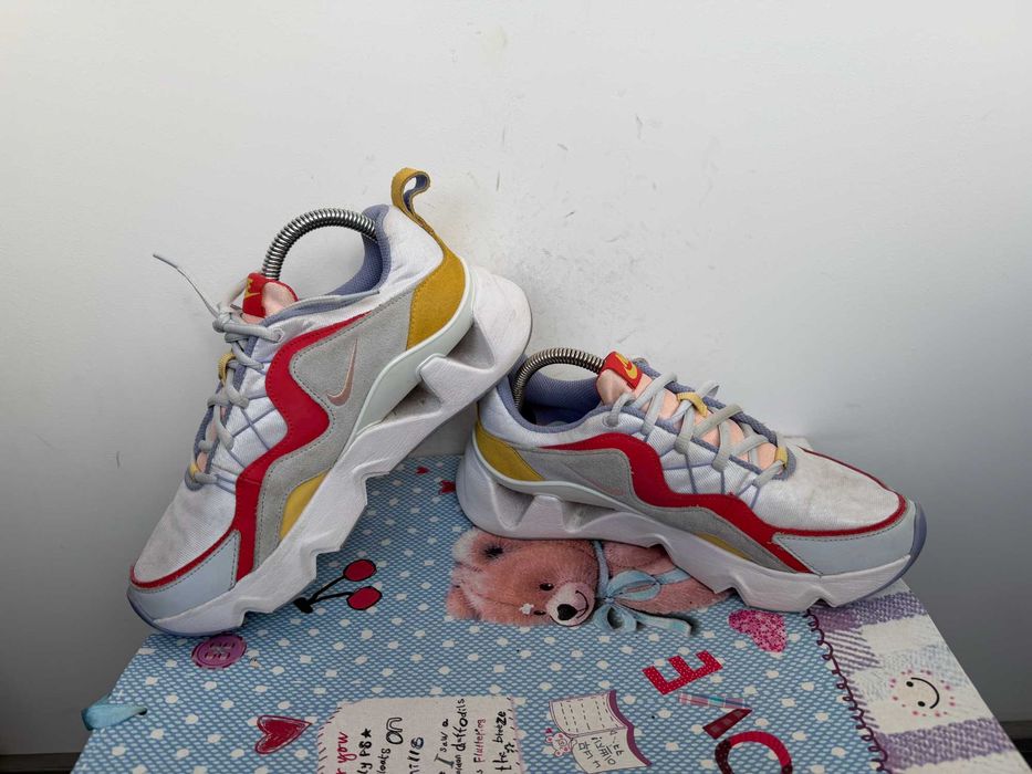 Nike Ryz 365 White Track Red''оригинални маратонки 39 номер
