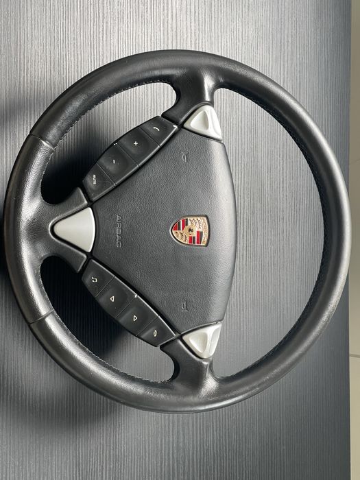 Волан за Порше Кайен с еърбег