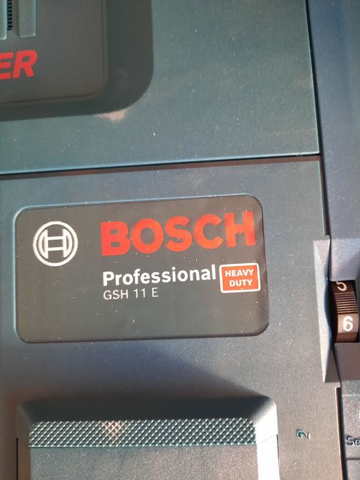 BOSCH Професионален къртач GSH 11 E