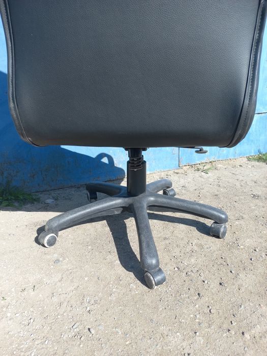 Продам офисное коесло