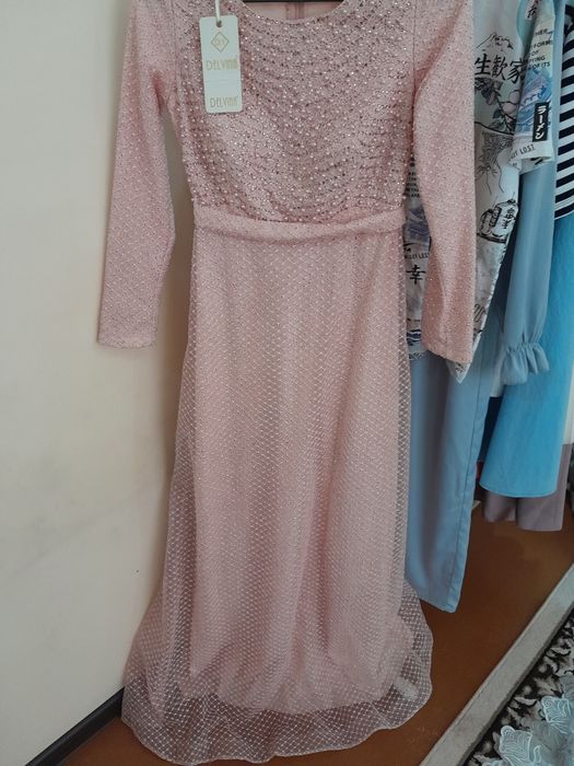 Вечерное платье розовое