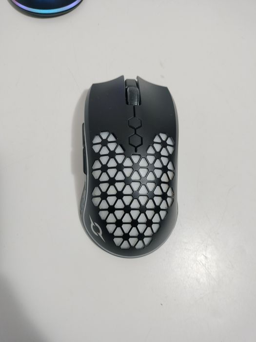 Vând 2 mouse-uri aqirys polaris wireless negre