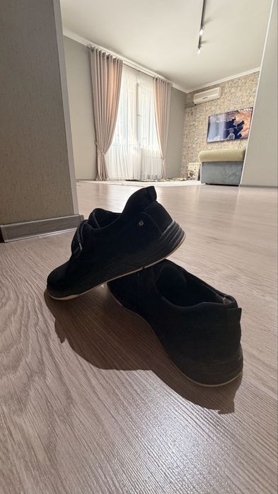 Туфли школьные.