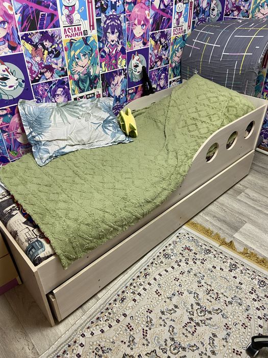 Кровать детская в отличном состянии