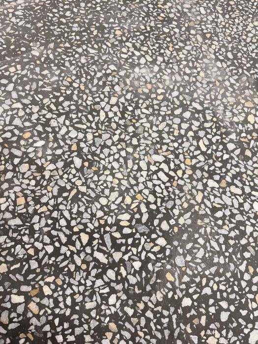 Styashka mazayka yertalyot shlipovka polirovka beton