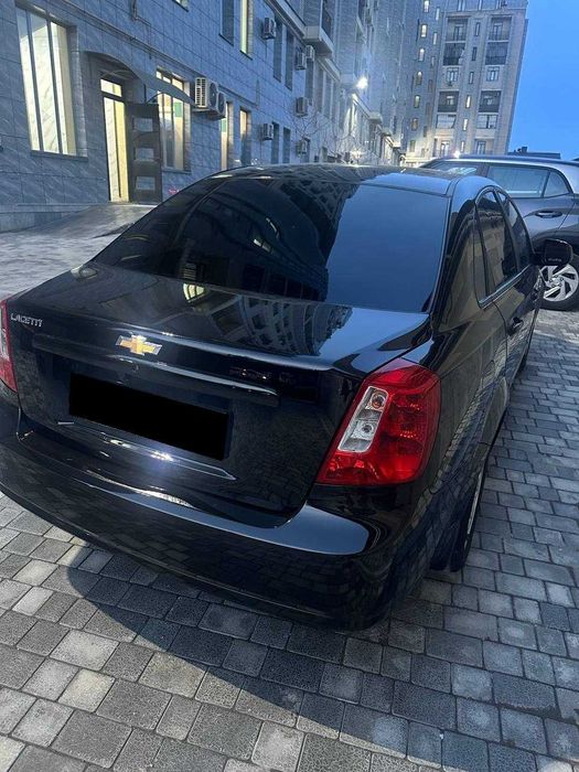 Gentra Elegant Birinchi qo'l, Lyuksiz