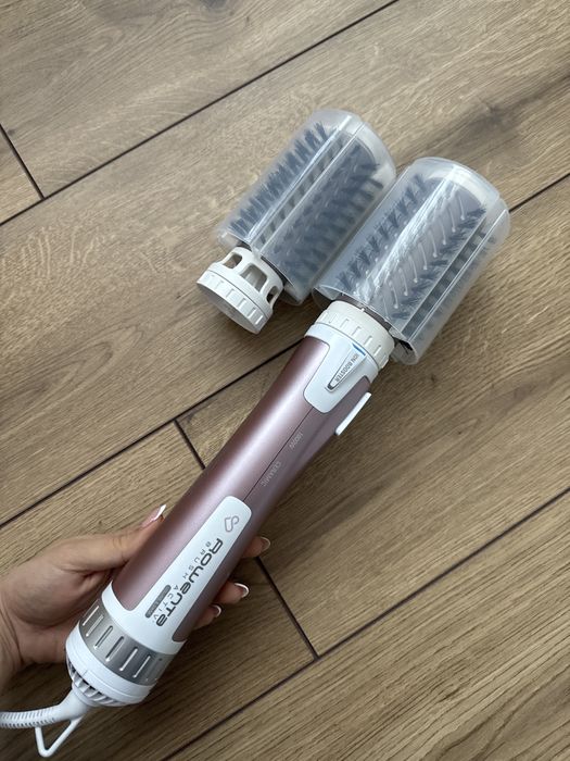 Въртяща четка сешоар Rowenta