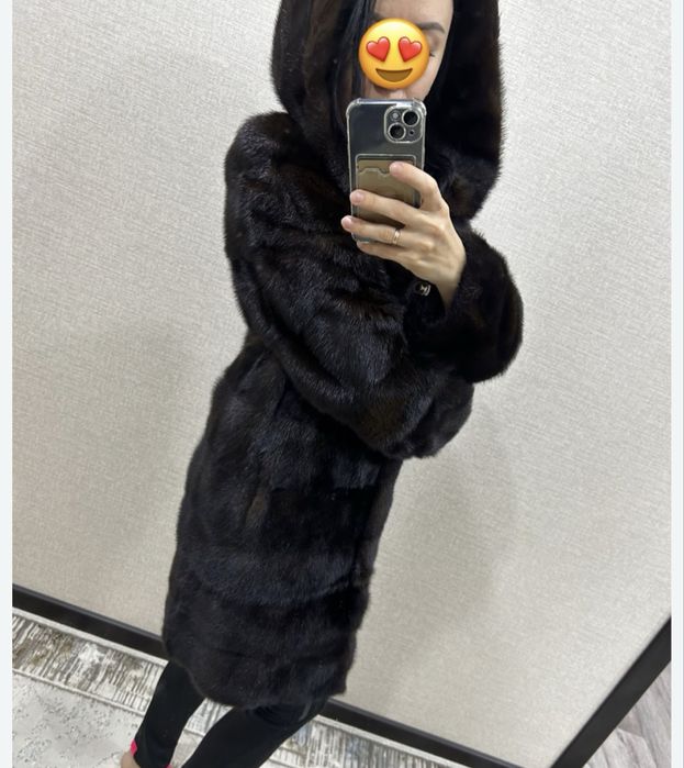 Продам норковую шубу