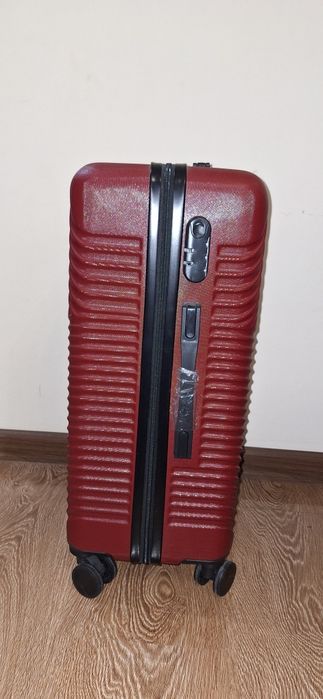 Продаётся Новый чемодан