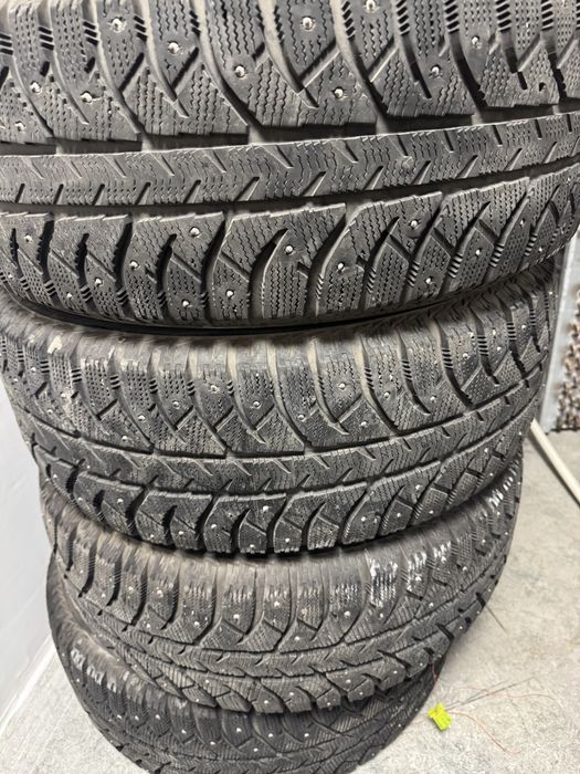 Шины 225/60R16 в идеале б/у