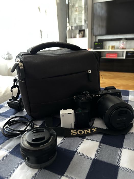 Sony a6100 + 50mm 1.8f sony обектив