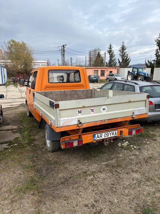 Vand doua autoturisme VOLSWAGEN TRANSPORTER