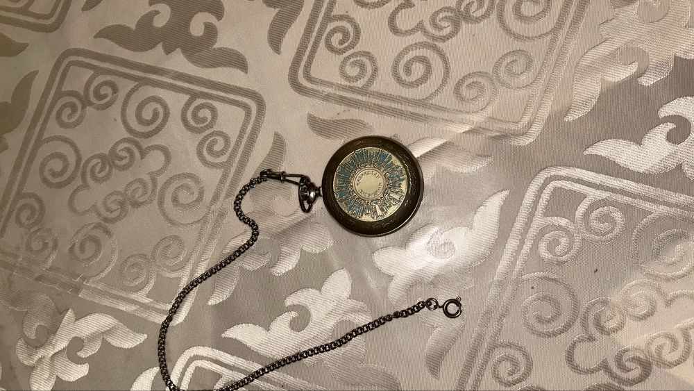 Продам часы карманные