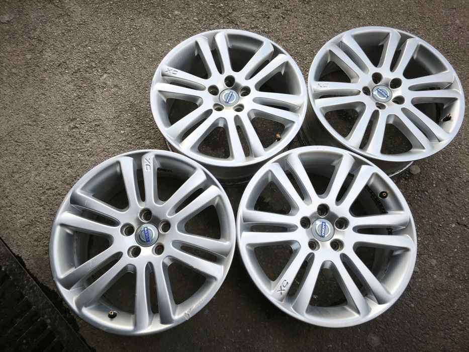 18" оригинални алуминиеви джанти за Volvo.