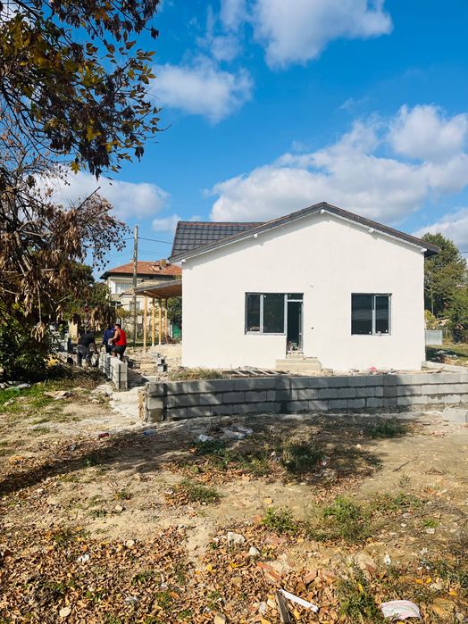 Продава се Къща в Нови пазар - 90 кв.м за 737 €/кв.м - Снимка #3