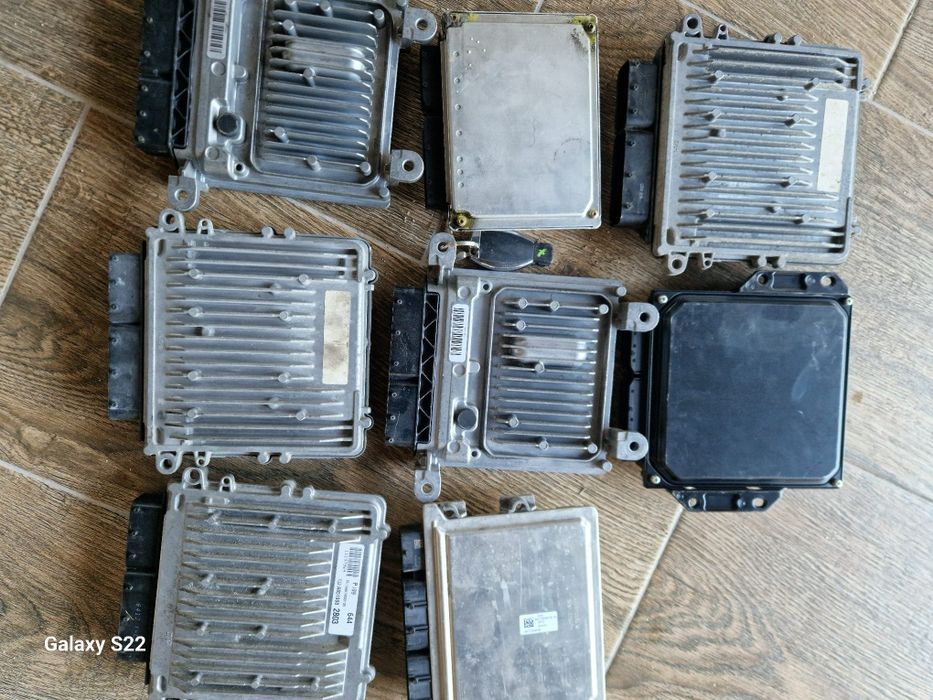 Calculator motor mercedes 300 lei bucata.