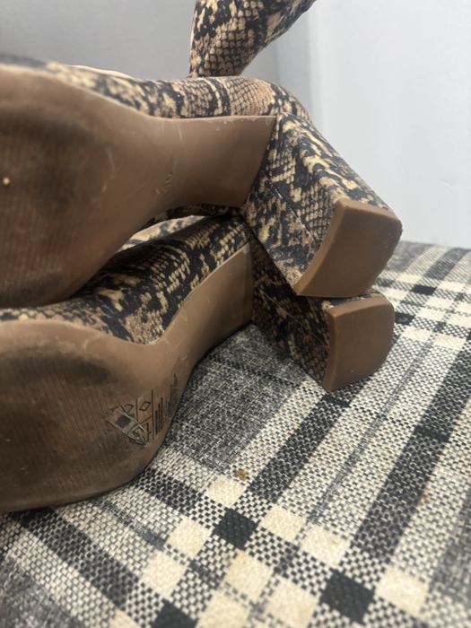 Botine  h&m marimea 40