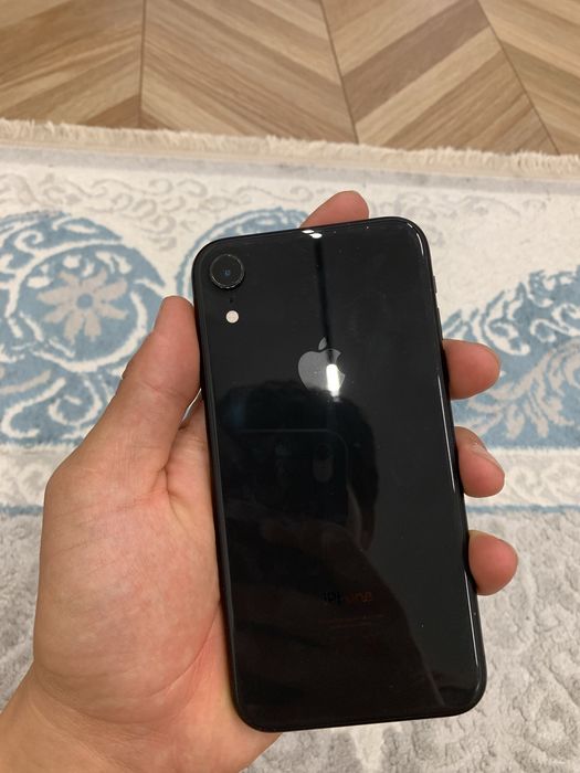 iPhone XR 128 GB в идеальном состоянии!