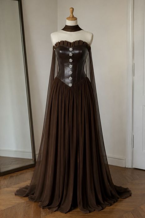 Rochie maro elegantă