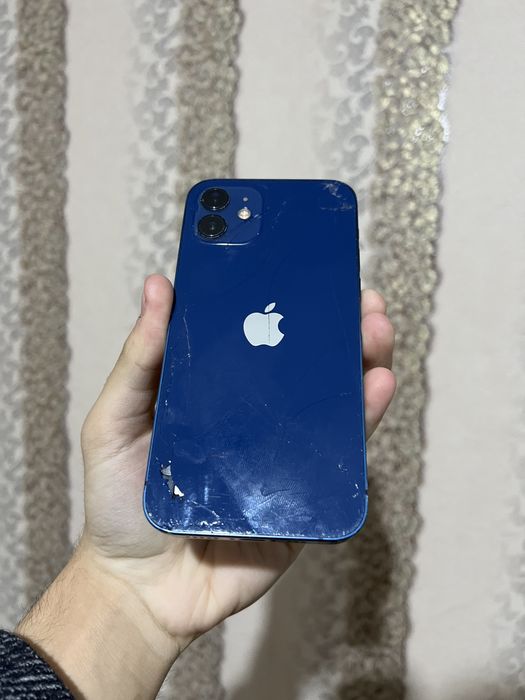 IPhone 12 в хорошем состоянии
